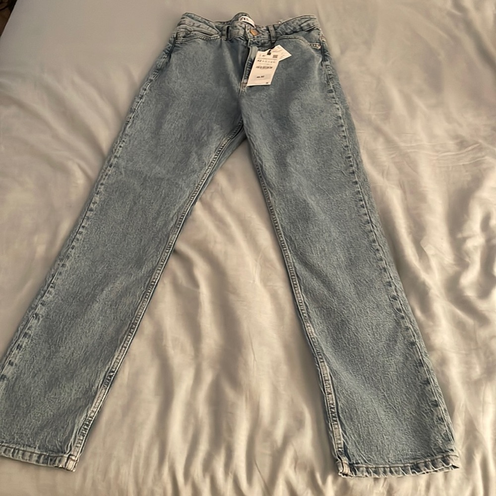 Zara High Rise Straight jean